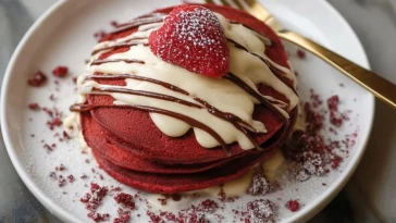 Pancakes Velvet Rouge